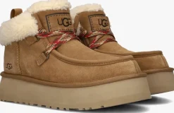 cognac ugg vachtlaarzen w funkarra cabin cuff