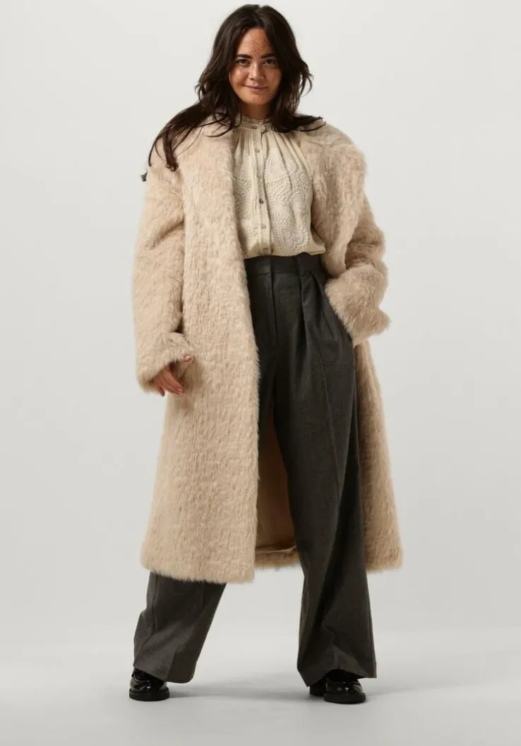 creme stand studio faux fur jas nicole coat