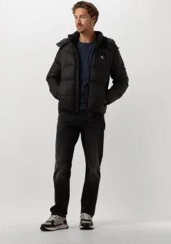 donkerblauwe calvin klein t-shirt badge regular tee