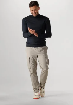 donkerblauwe pure path coltrui essential knit mockneck sweater