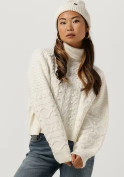 ecru idano coltrui gasparine