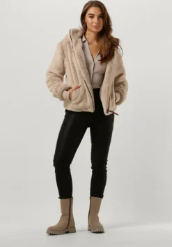 ecru moscow faux fur jas 08-08-evelyn-1