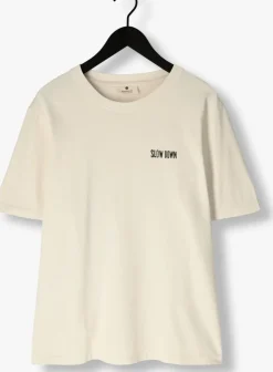 gebroken wit anerkjendt t-shirt akkiki enduring ss tee