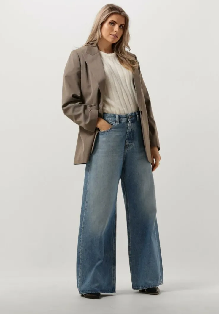 gebroken wit gestuz top alphagz tee