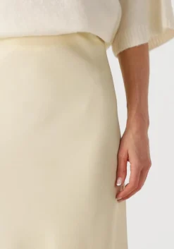 gele neo noir maxirok vicky heavy sateen skirt