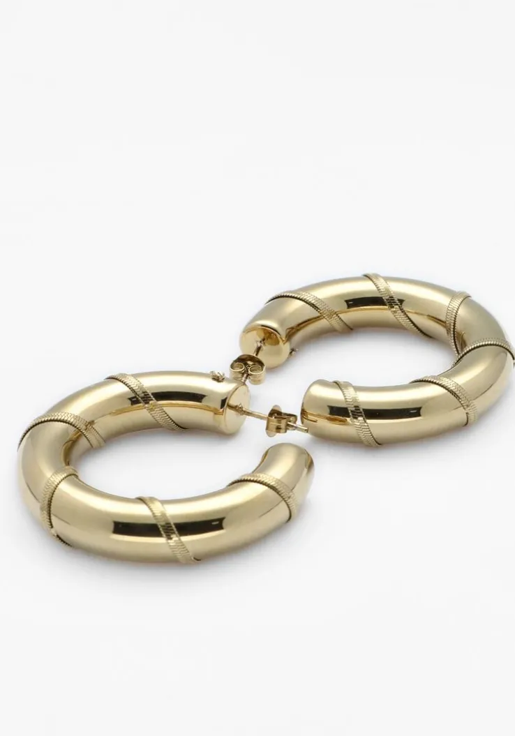 goudkleurig notre-v oorbellen earring #16