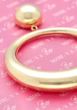 goudkleurig notre-v oorbellen x bo - hoops