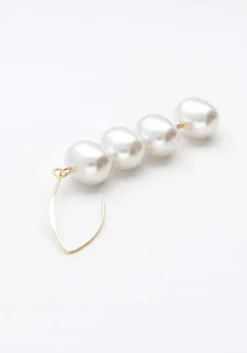 goudkleurig notre-v oorbellen earring pearls