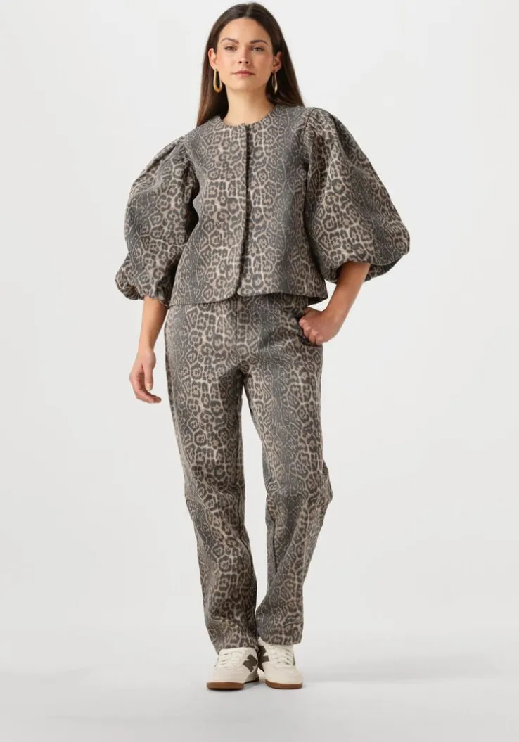 goudkleurig notre-v oorbellen earring #6