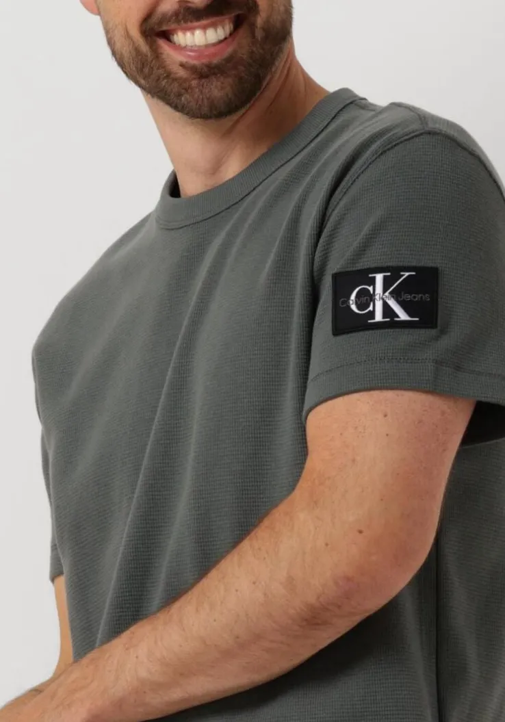 grijze calvin klein t-shirt badge waffle tee