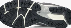 grijze new balance lage sneakers m2002 m