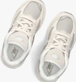 grijze new balance lage sneakers pc2002