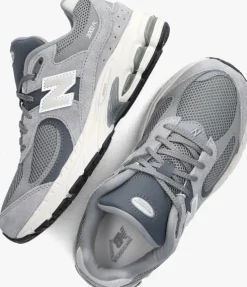grijze new balance lage sneakers gc2002