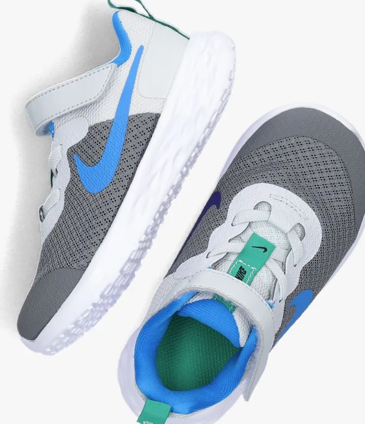 grijze nike lage sneakers revolution 6 (tdv)