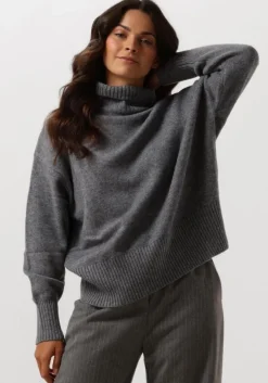 grijze suncoo coltrui palace