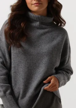 grijze suncoo coltrui palace