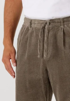 groene anerkjendt pantalon akjan cord pleat pants