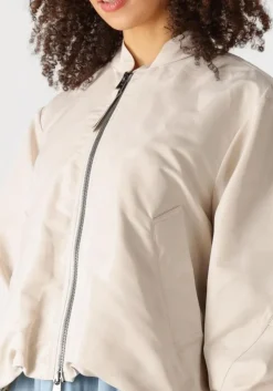 kit beaumont jack kassy jacket