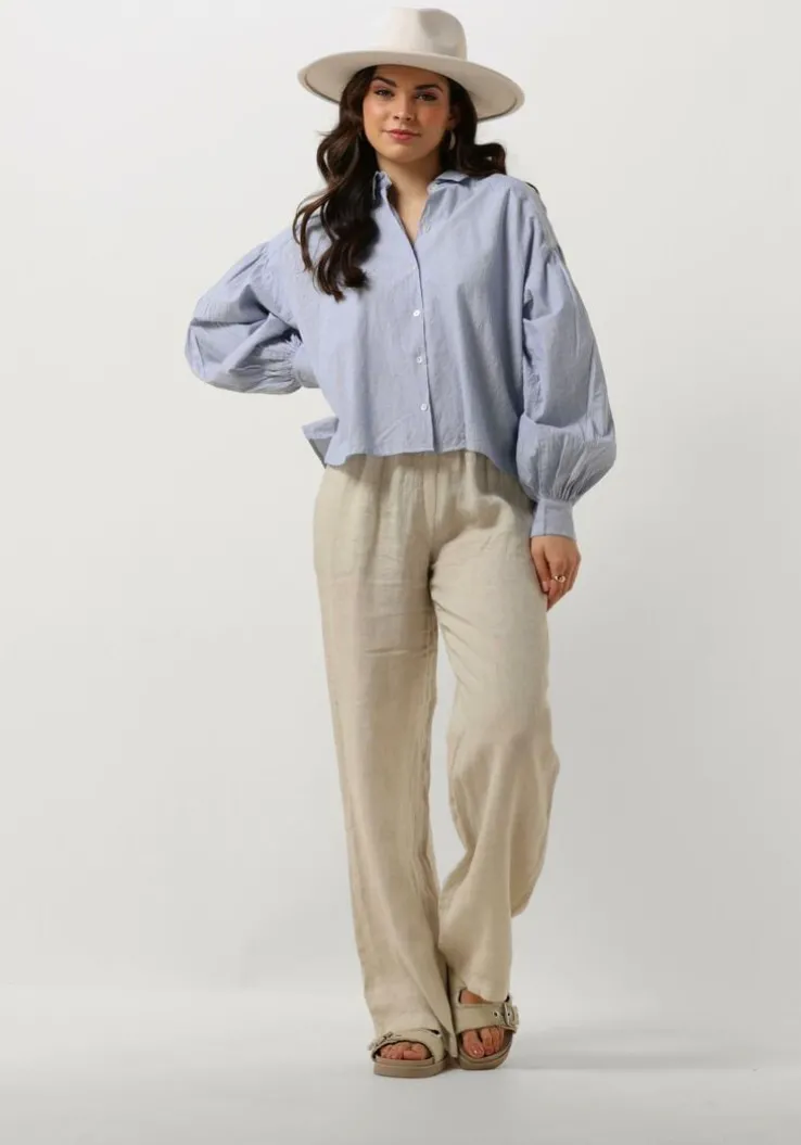lichtblauwe by-bar blouses sarah short pin stripe blouse