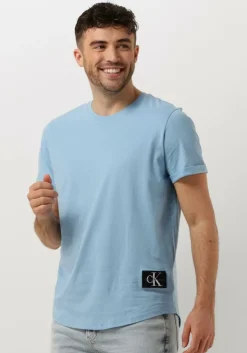 lichtblauwe calvin klein t-shirt badge turn up sleeve
