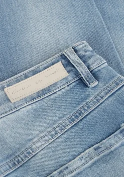 lichtblauwe circle of trust mom jeans chloe dnm