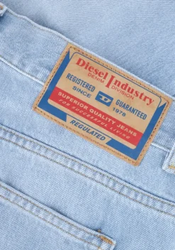 lichtblauwe diesel mom jeans 2016 d-air