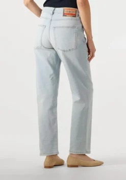 lichtblauwe diesel straight leg jeans 1988 d-ark