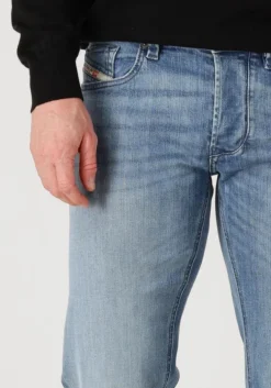 lichtblauwe diesel straight leg jeans 1985 larkee