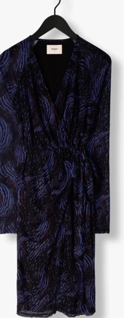 lichtblauwe freebird midi jurk jer-mesh-spiral-pes-23-3 1