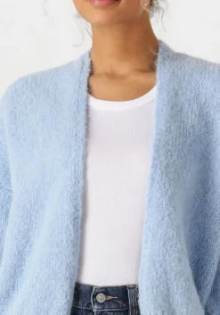 lichtblauwe knit-ted vest becky