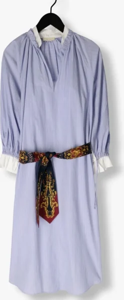 lichtblauwe mes demoiselles maxi jurk wiki