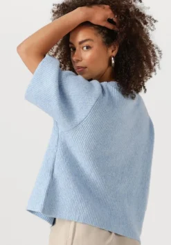 lichtblauwe modström vest noemd cardigian