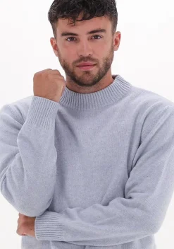 lichtblauwe the goodpeople trui kobe