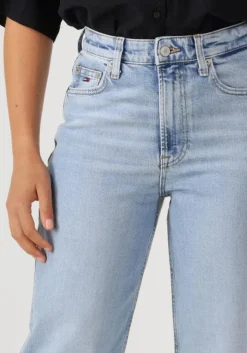 lichtblauwe tommy jeans straight leg jeans layla hr slim str bi0112 co