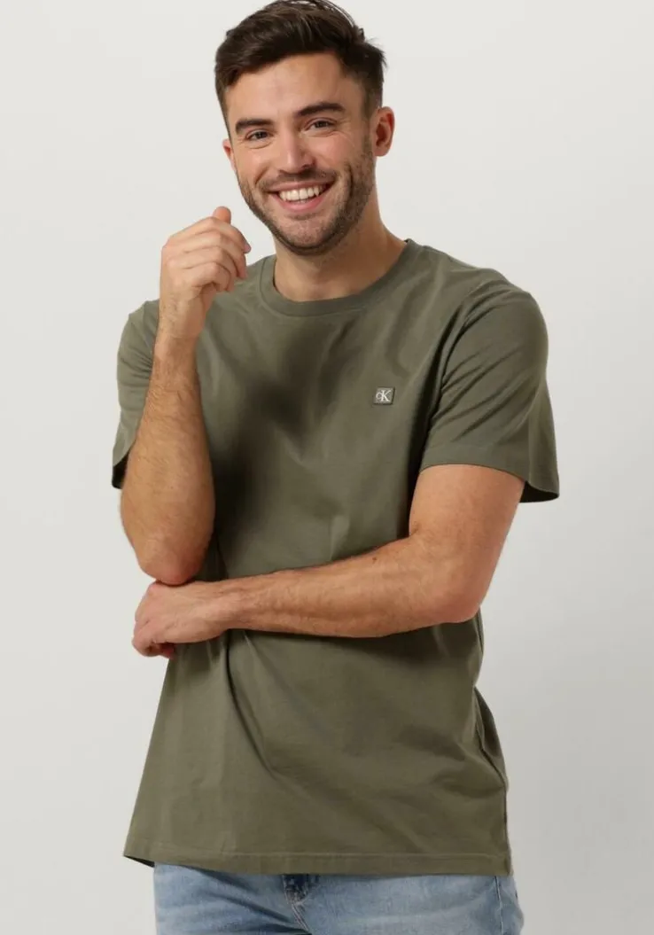 olijf calvin klein t-shirt ck embro badge tee