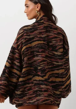 oranje amaya amsterdam vest stella kim