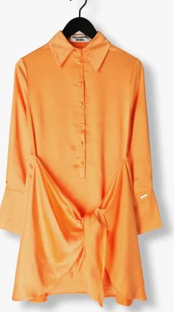 oranje colourful rebel mini jurk mette satin wrap dress