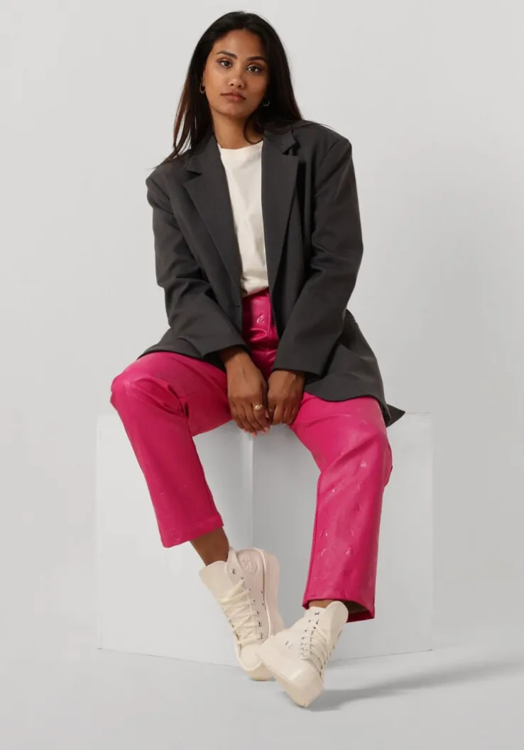 roze alix the label pantalon logo fo leather pants