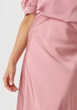 roze neo noir maxirok vicky heavy sateen skirt