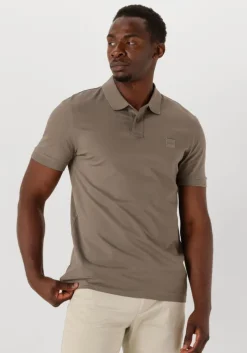 taupe boss orange polo passenger
