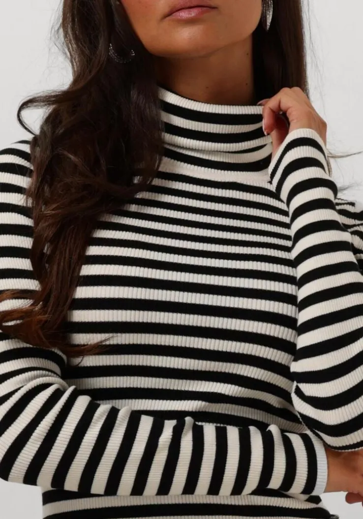 witte calvin klein coltrui woven label roll neck sweater