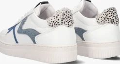 witte maruti lage sneakers momo
