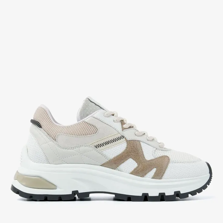 witte via vai lage sneakers liz finley