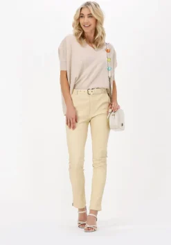 zand not shy trui aimee