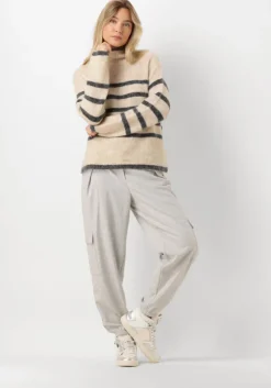 zand second female trui ovalis knit t-neck