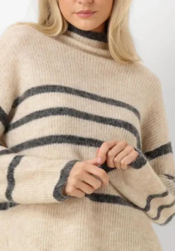 zand second female trui ovalis knit t-neck