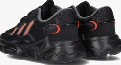 zwarte adidas lage sneakers ozweego el i