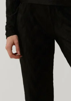 zwarte another label pantalon garcelle pleated pants