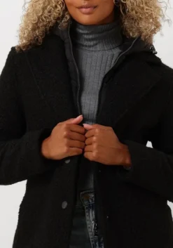 zwarte beaumont gewatteerde jas tara