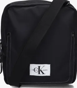 zwarte calvin klein reportertas sport essentials reporter18 w